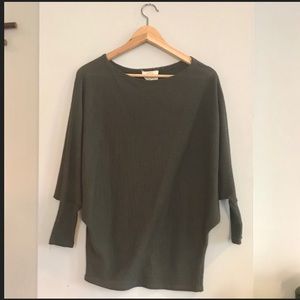 💗 3/25 Fantastic fawn long sleeved top